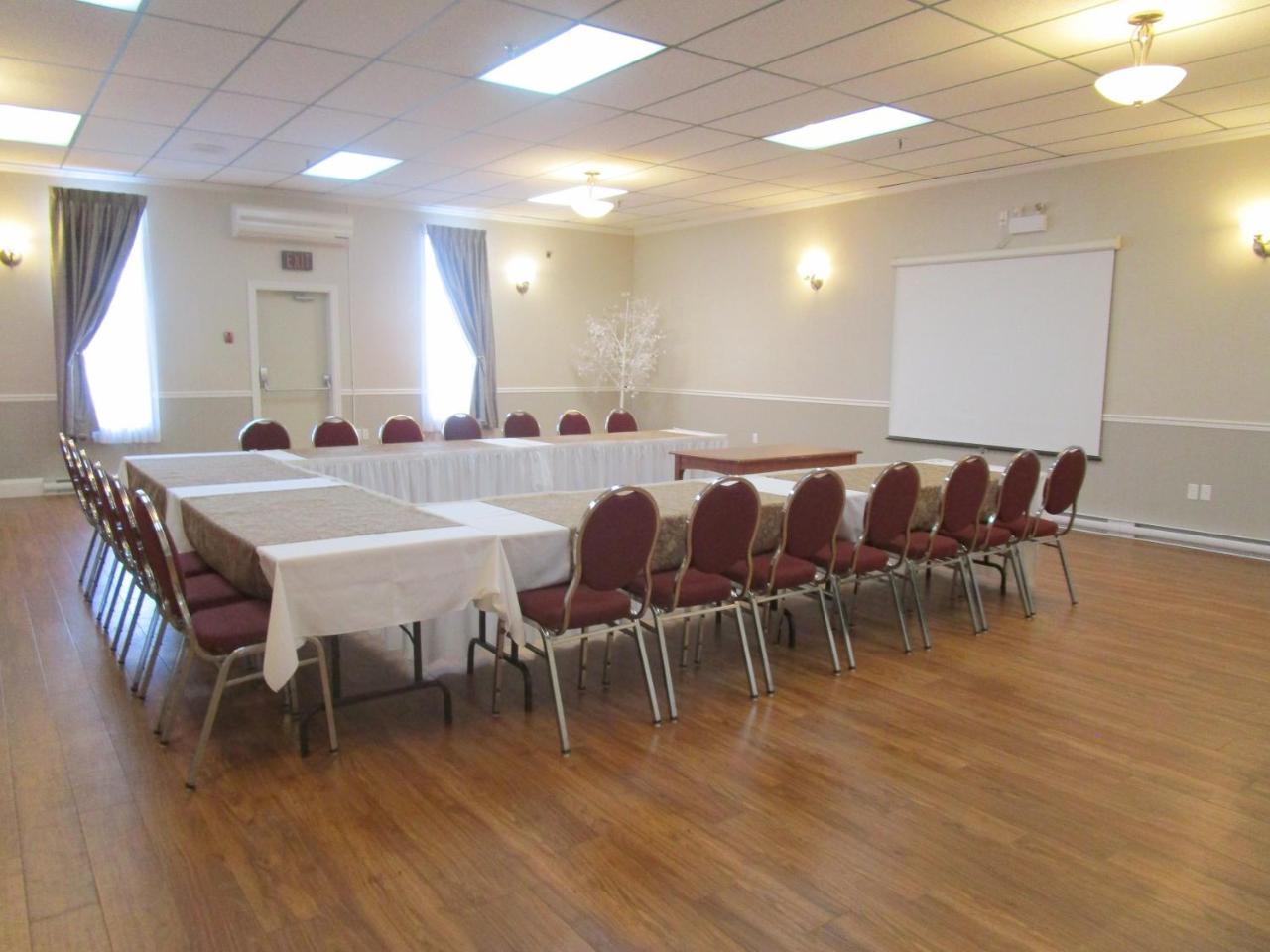 אנטיגוניש Claymore Inn And Suites מראה חיצוני תמונה